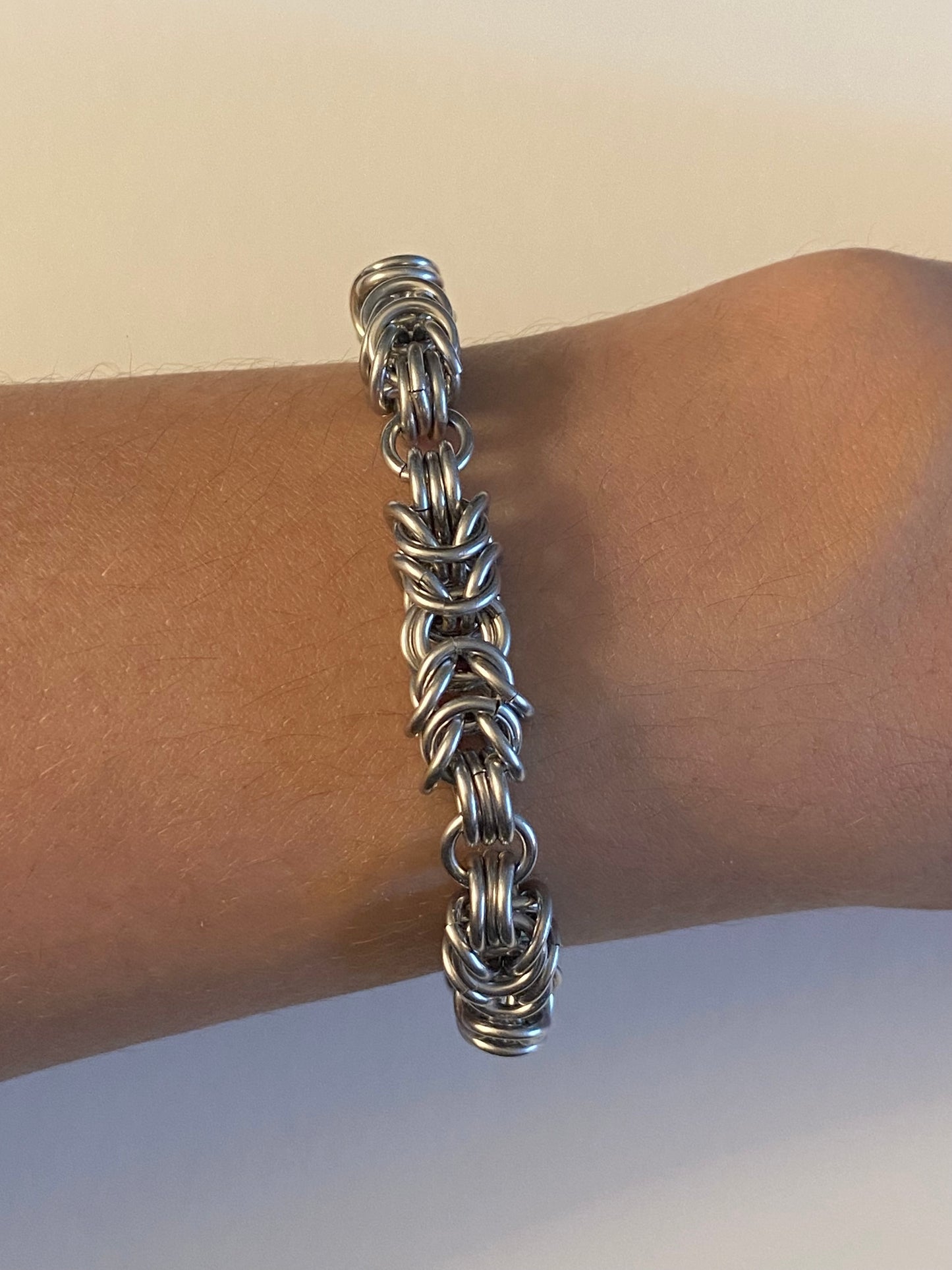 August Bracelet 01