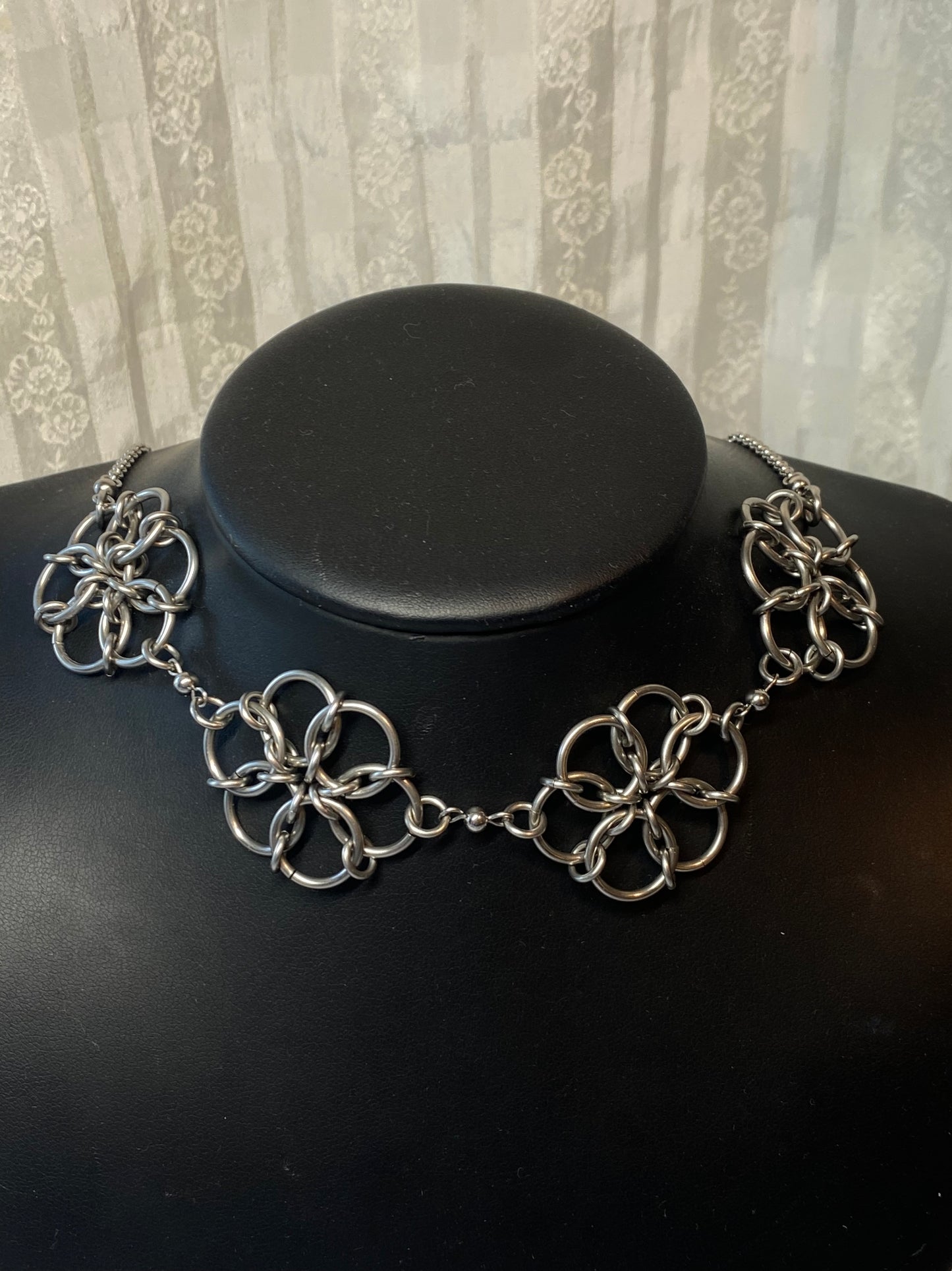 Flower Choker