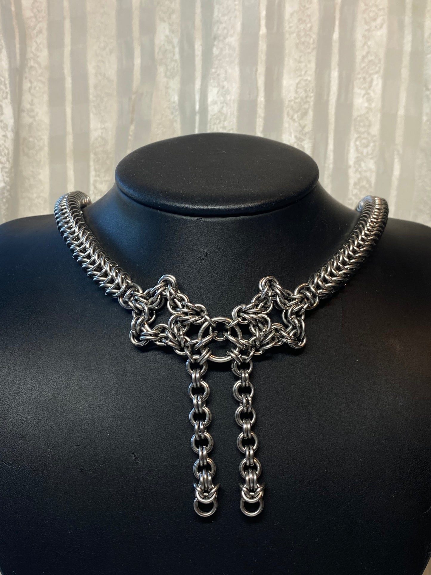 Chunky Bow Necklace