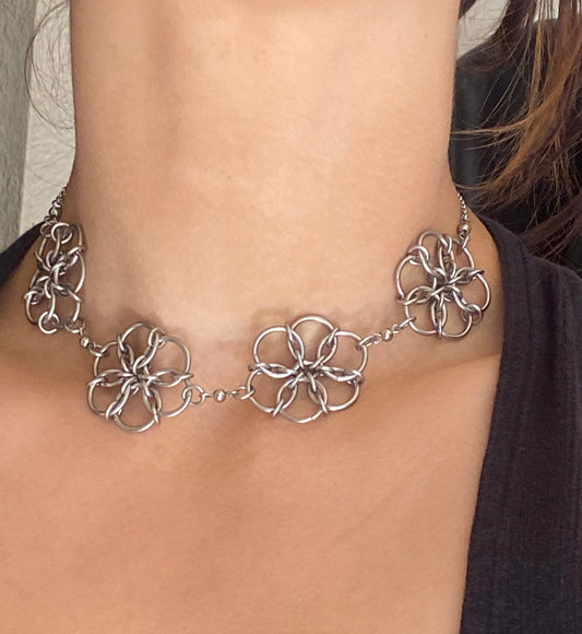 Flower Choker